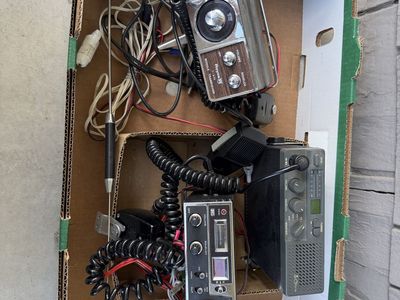 Vintage CB Radio (3)