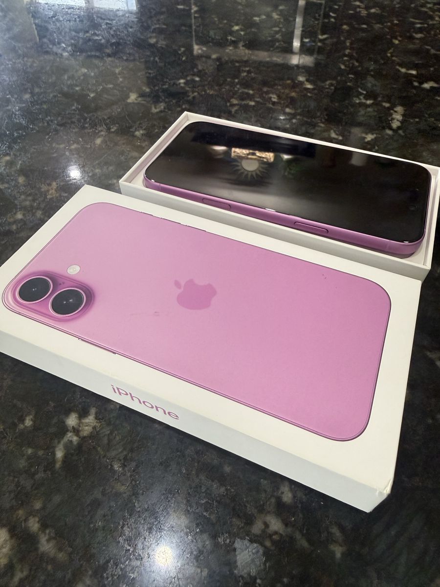 MINT unlocked iPhone 16 Pro 138 GB - brand new and barely used