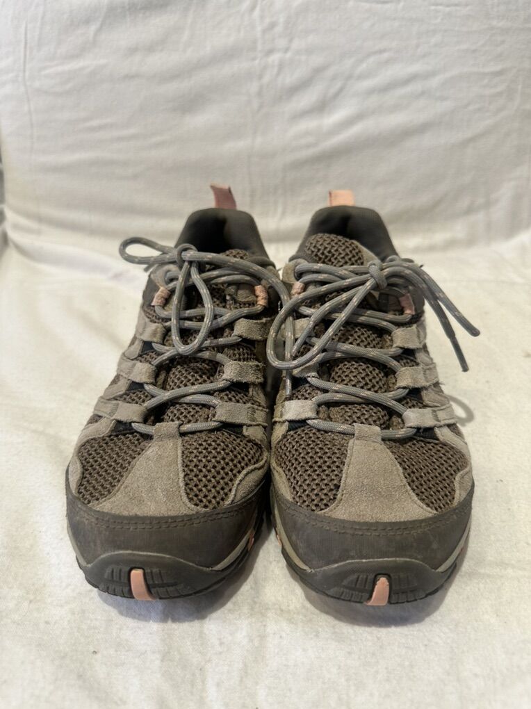 Merrell Women’s Size 7 Beige/Brown, Hiking Shoes