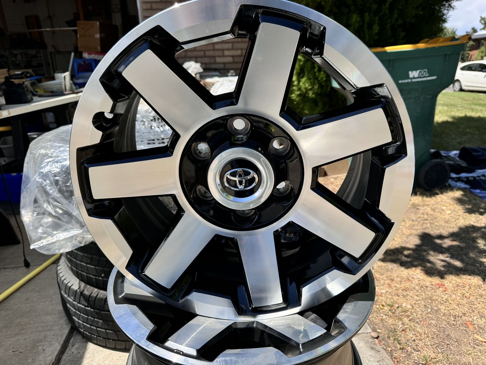 TOYOTA 4RUNNER 17X7J WHEELS SET