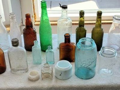 31 Antique Bottles