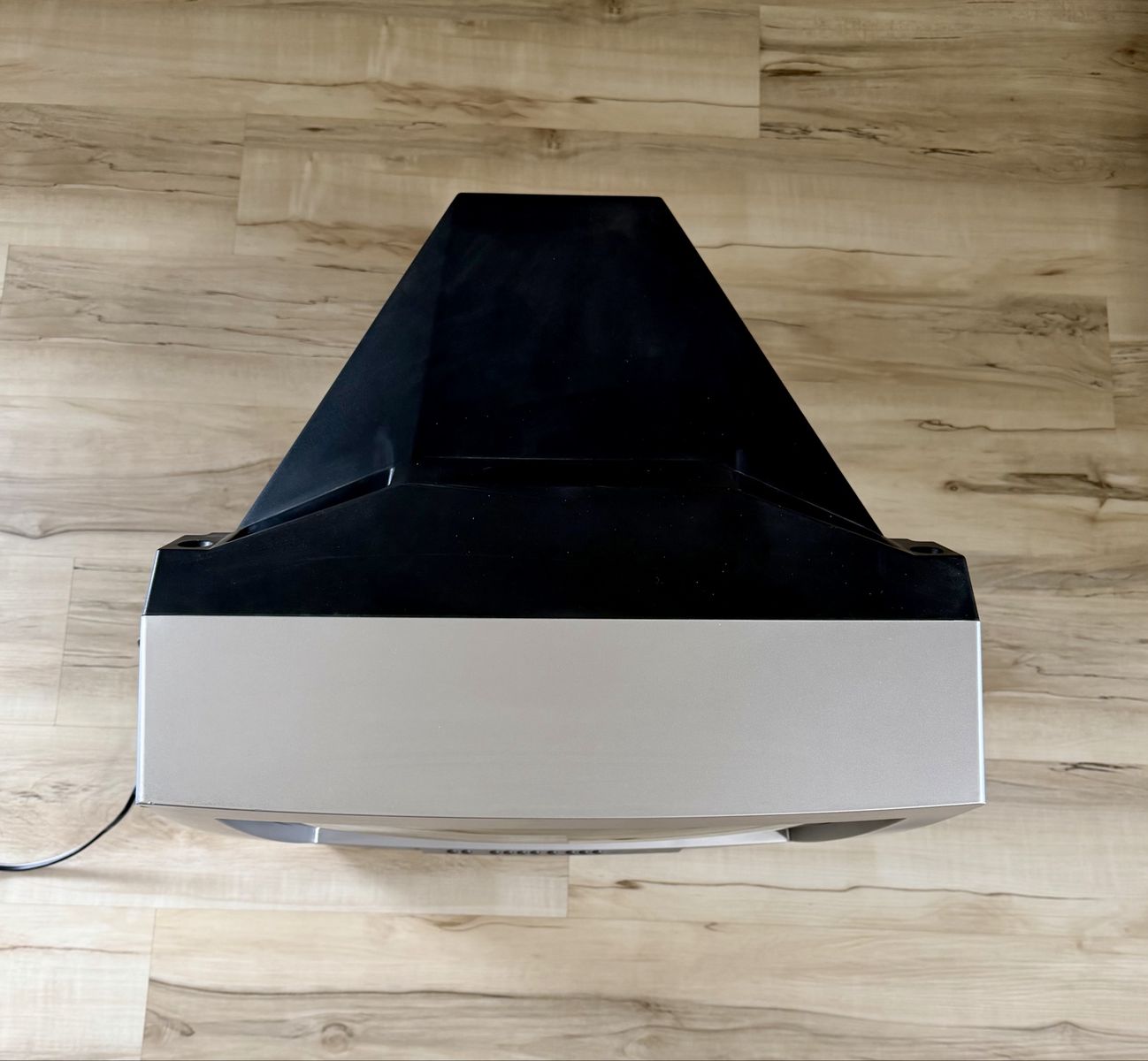 Main image 4