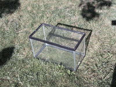 10 Gallon Glass Aquarium Tank with Matching Metal Stand