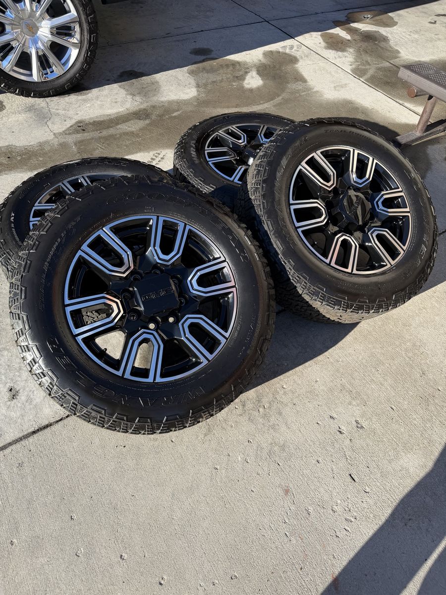 Like New 2023 Gmc Sierra AT4 2500 Hd Wheels