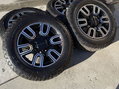 Like New 2023 Gmc Sierra AT4 2500 Hd Wheels