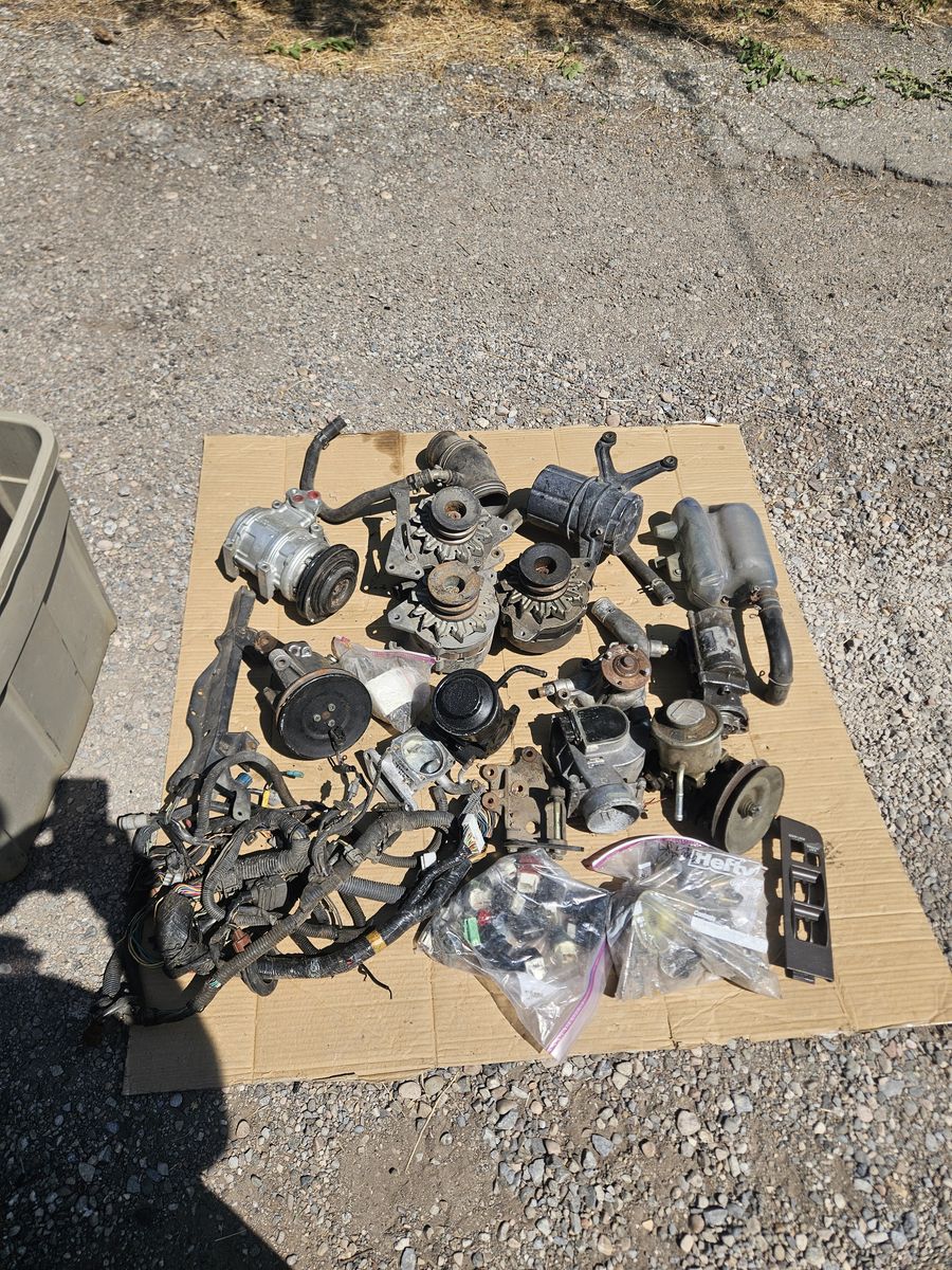 Main image 6