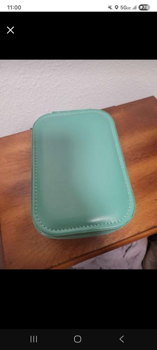 Portable Travel Makeup & Jewelry Organizer Case with LED Lighted Mirror - Mint Green