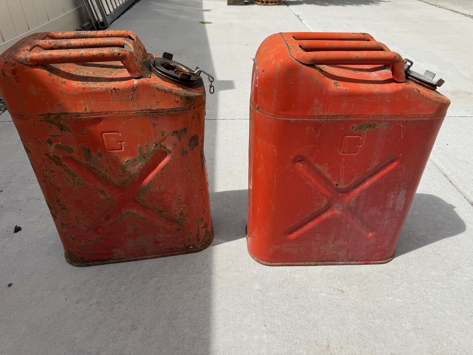 Gas cans