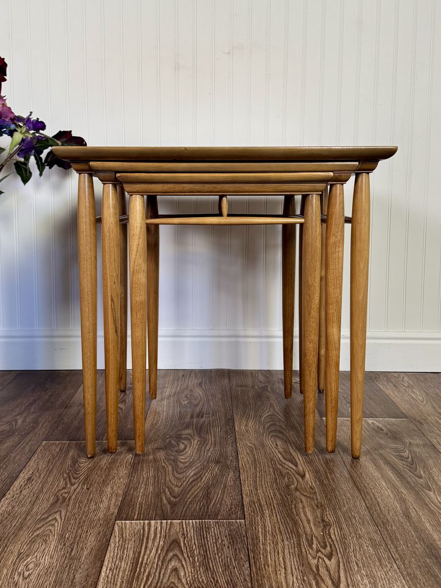 Vintage Heritage Henredon MCM Nesting Tables