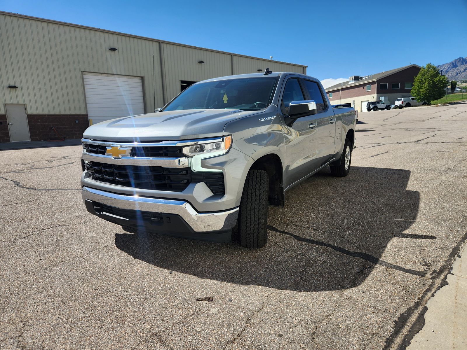 2025 Chevrolet Silverado 1500 LT