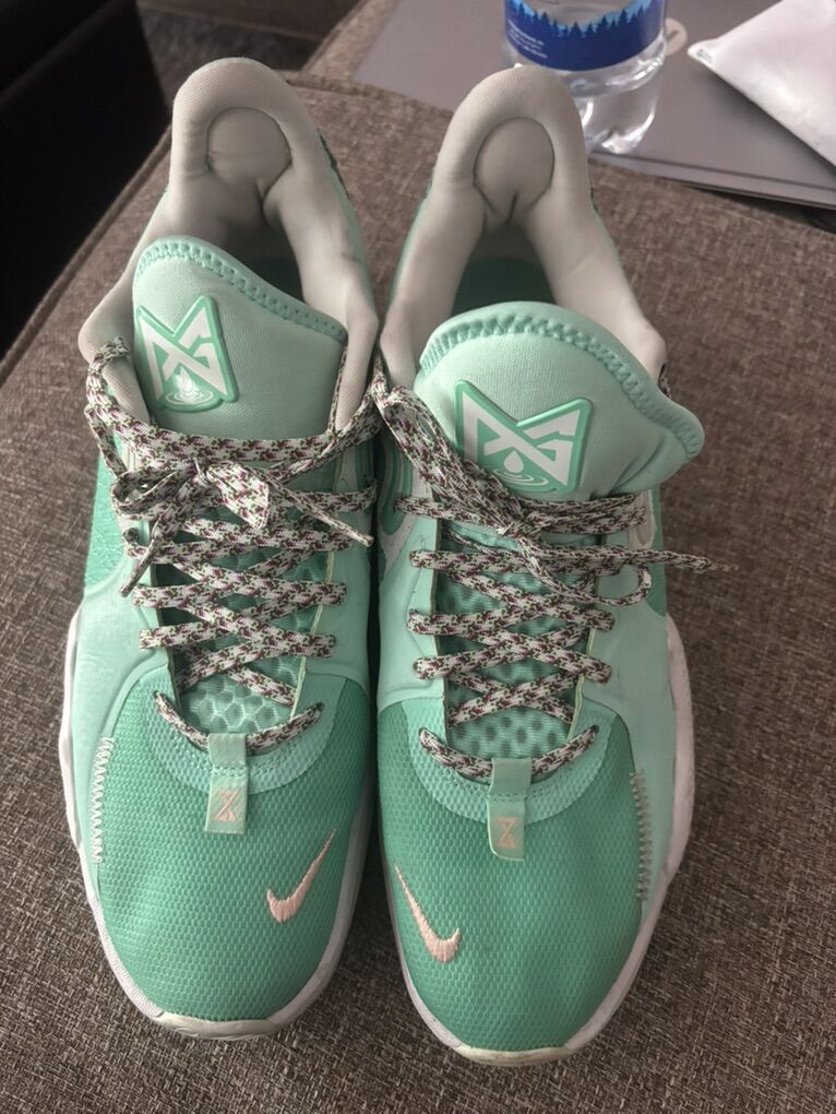 Mens 10.5 Paul George 5, Play For The Future