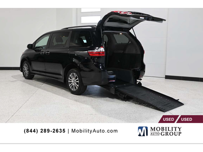 2019 Toyota Sienna XLE 8-Passenger