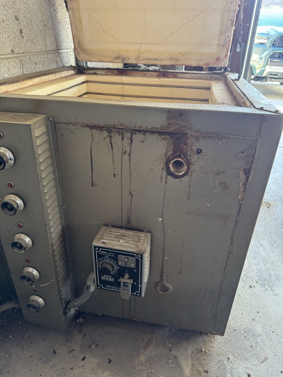 Paragon Kiln Model K-6HF