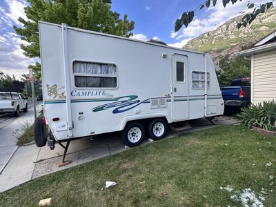 2000 Damon Camplite 21’ Travel Trailer – $5,300 or Trade for Basement Rental