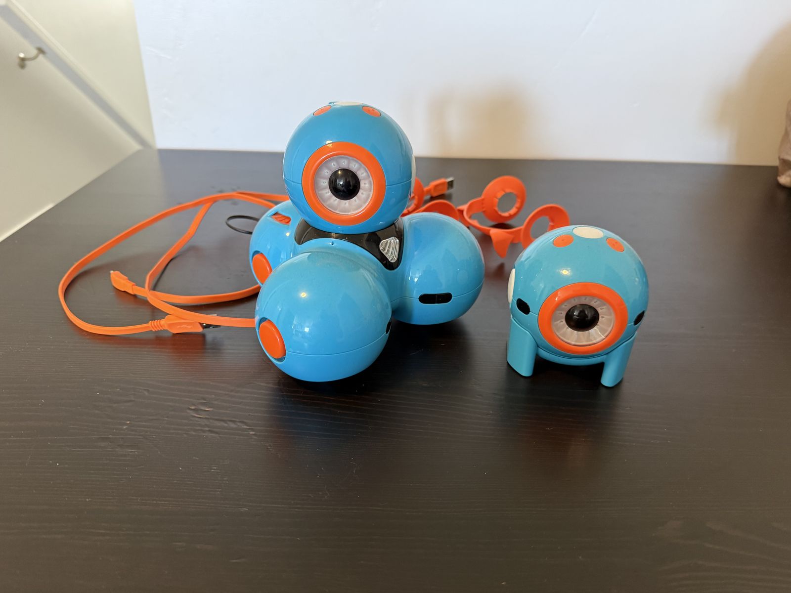 Wonder Workshop Dash and Dot robot kit