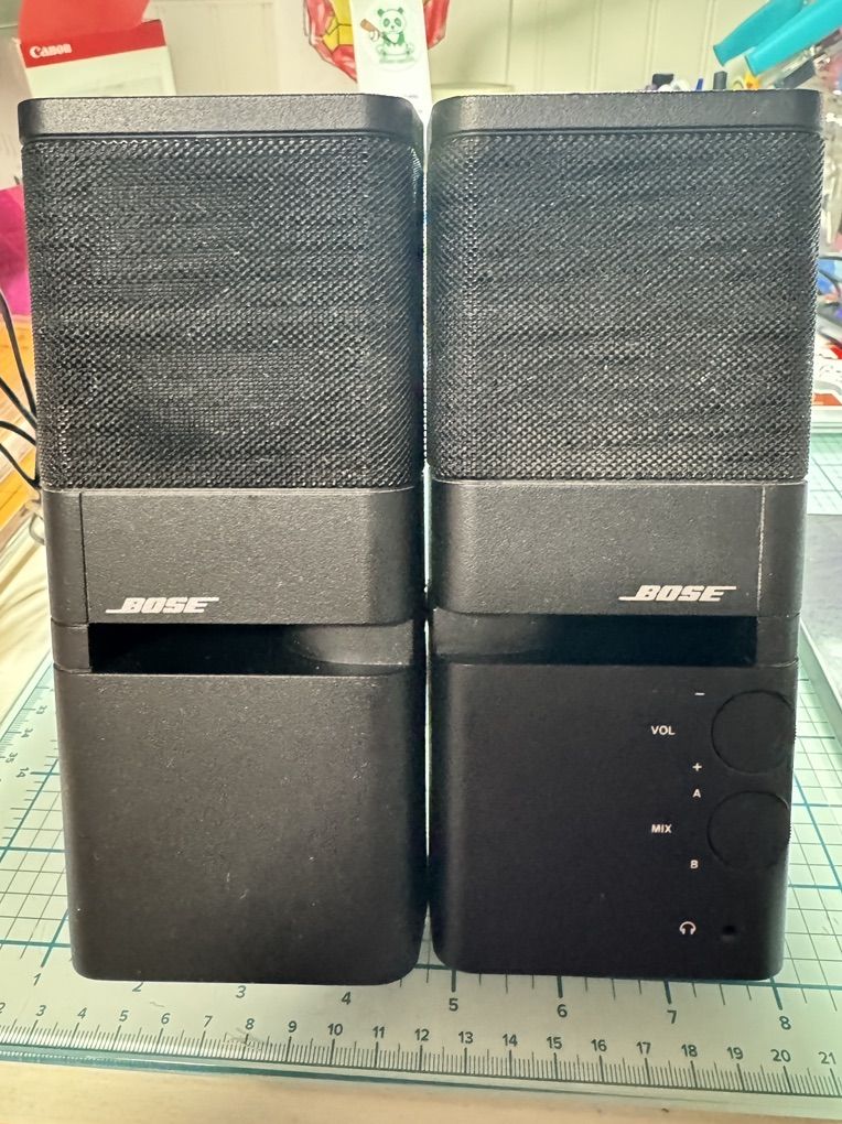 Bose MediaMate Computer Speakers - No Power Cable