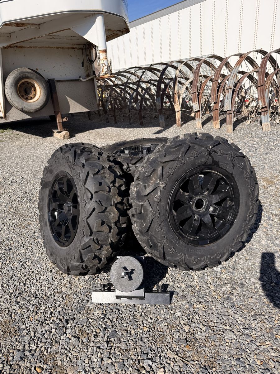 2022 Can-Am Take Offs W & T