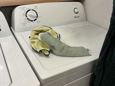 Amana White Top Load Washer & Dryer Set - Good Condition