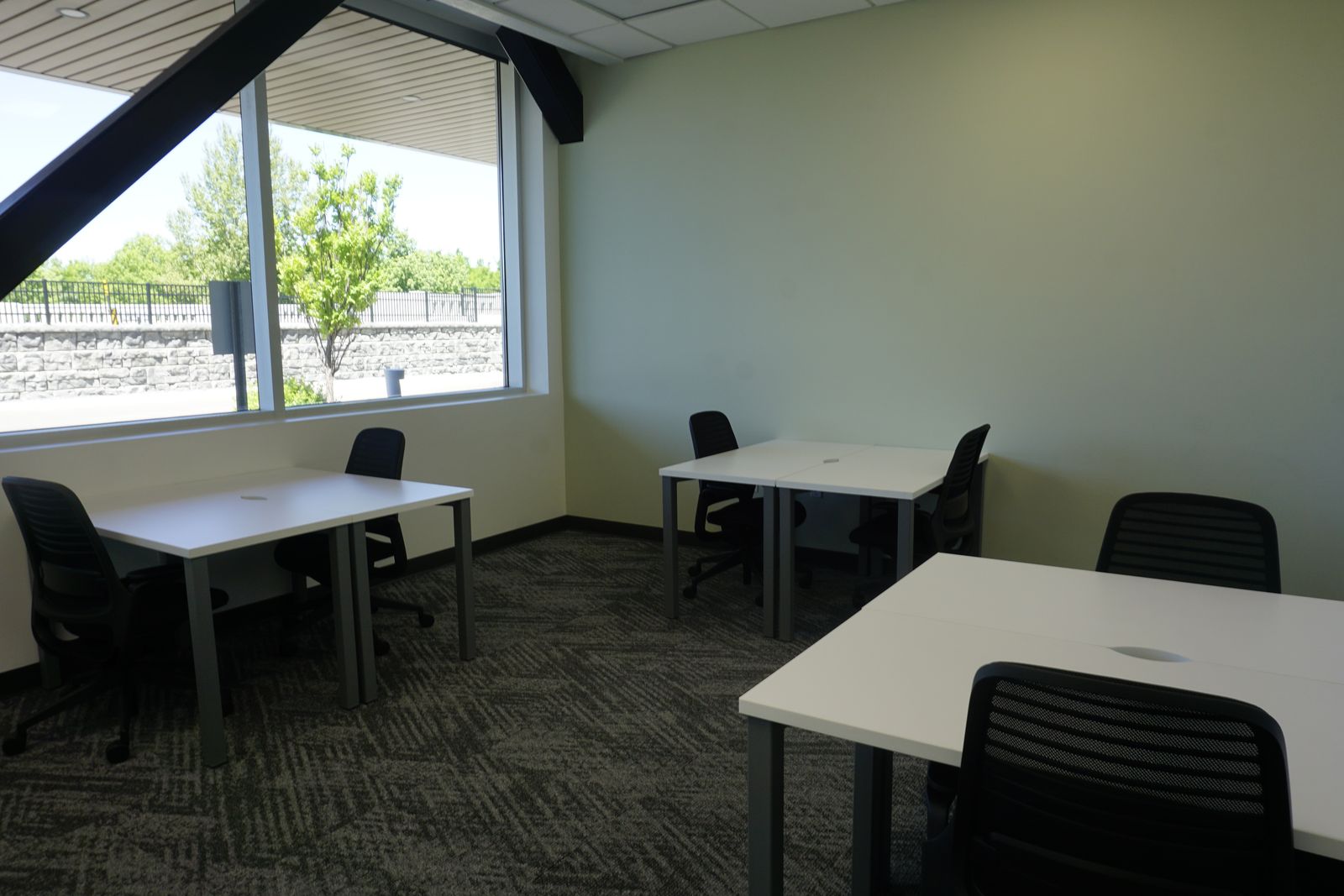 Team Office Space for Rent | Quiet, Professional, Free Trial Day