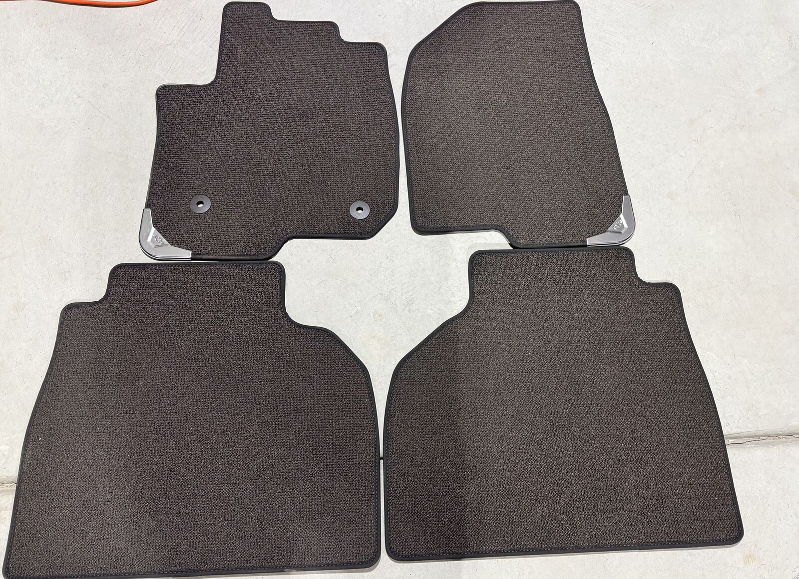 GM 85078901 Umber floor mats for 2022+ Chevrolet Silverado