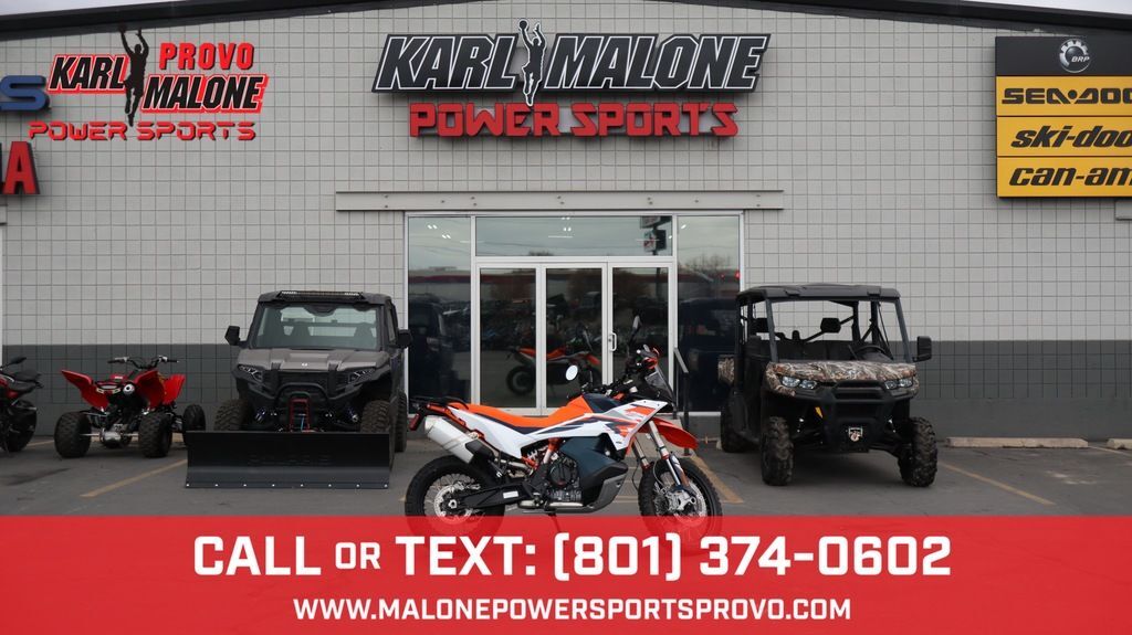 2025 KTM 890 Adventure R