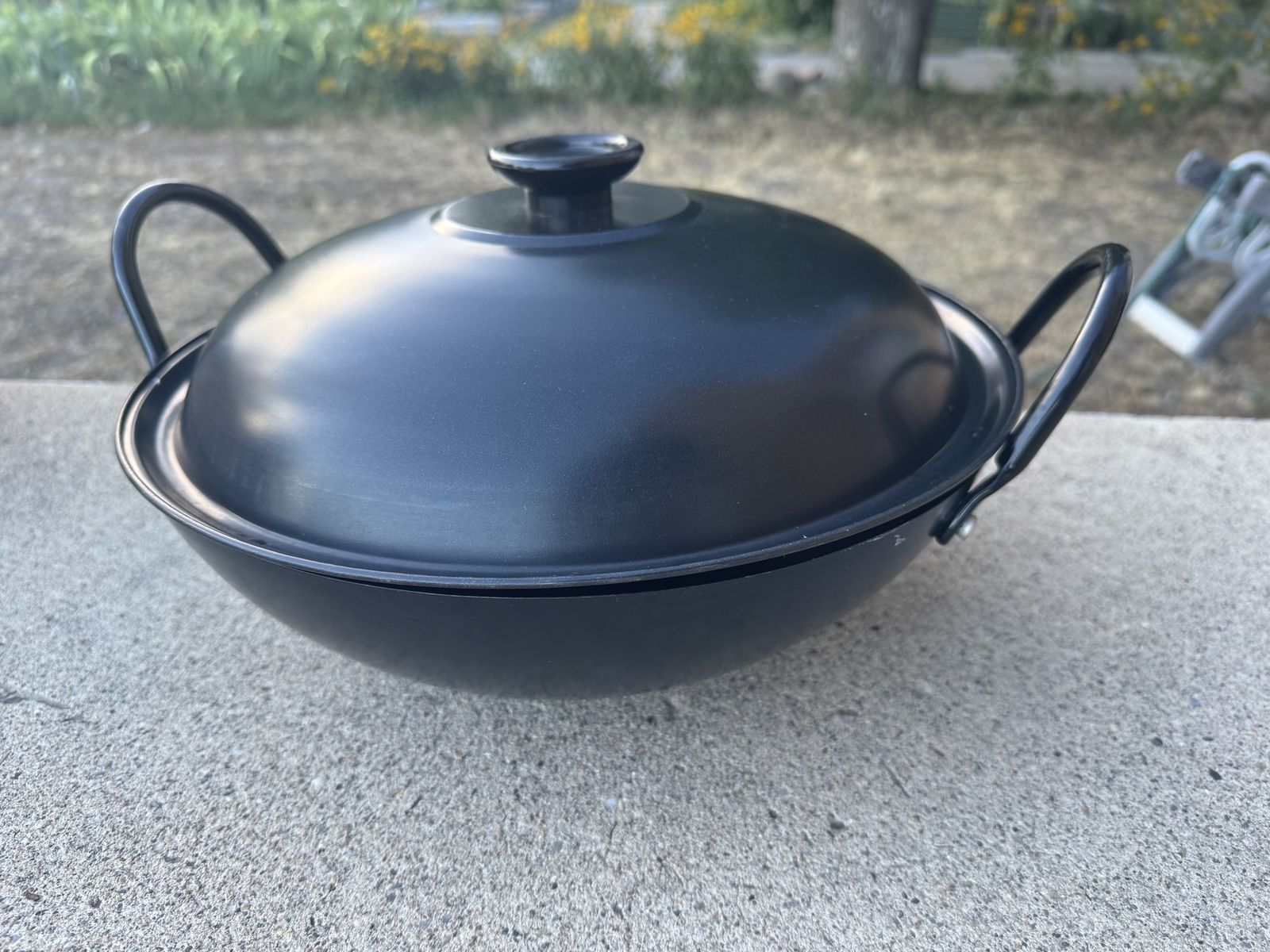 Black Wok with Lid - Metal Stir Fry Pan with Two Handles