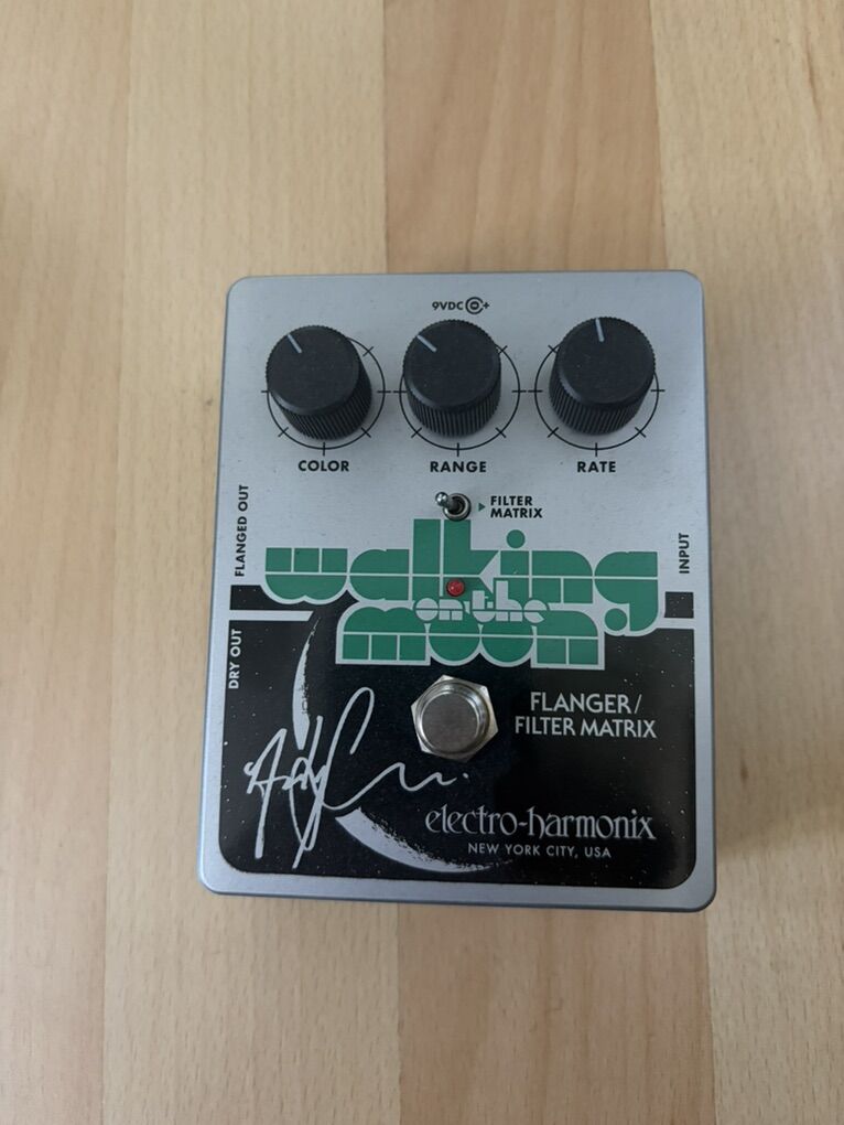 EHX Andy Summers Walking on The Moon Flanger