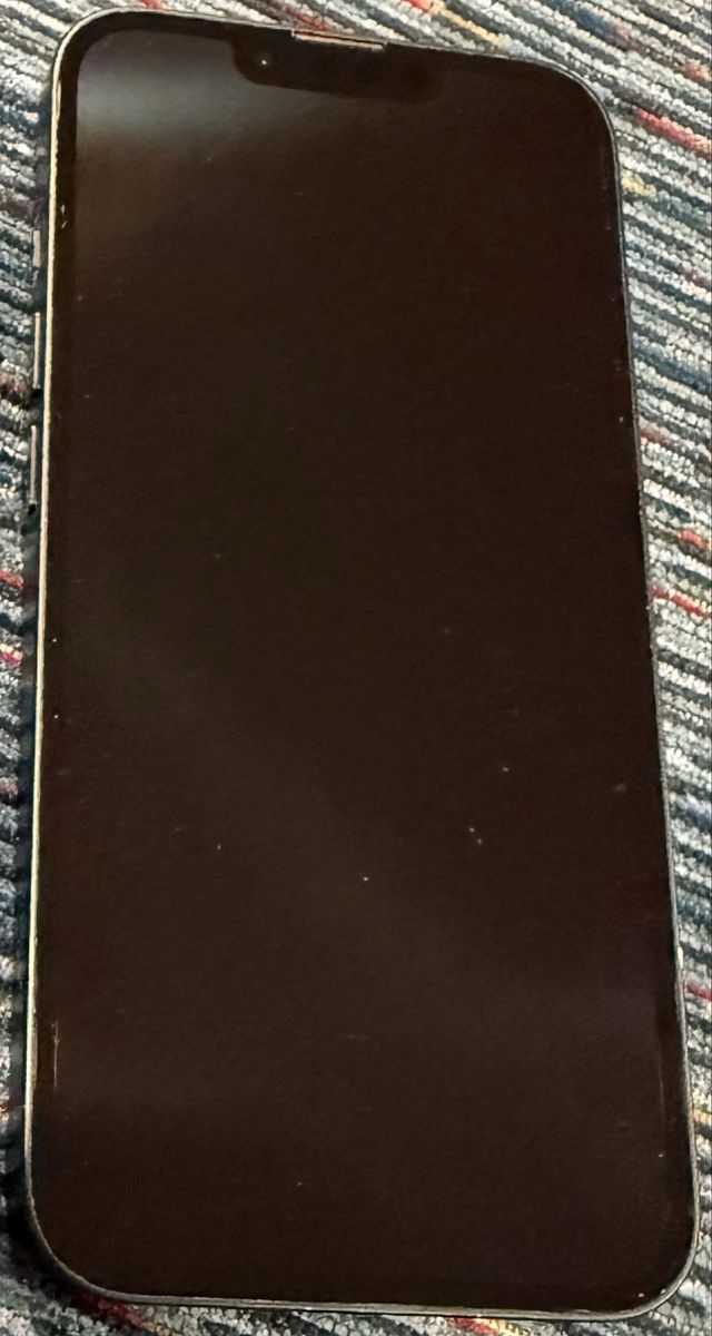 iPhone 13 128 GB midnight xlnt condition