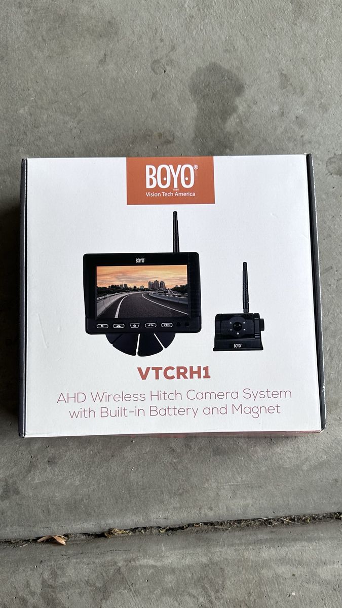 BOYO Wireless Hitch Camera System with Built-in Battery and Magnet