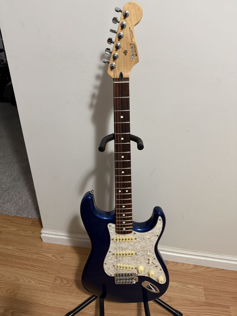 2006 Fender Stratocaster