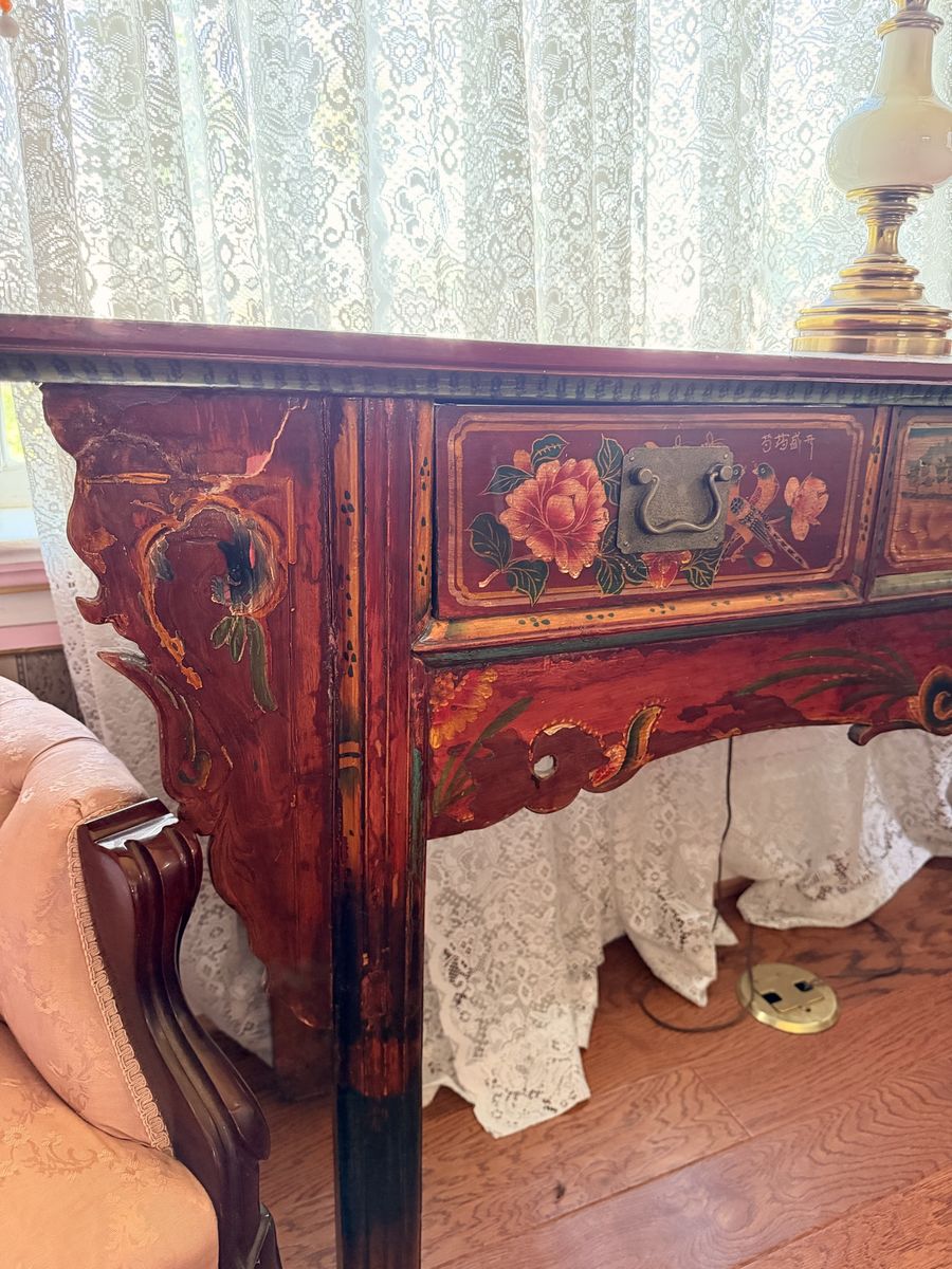 Main image 6