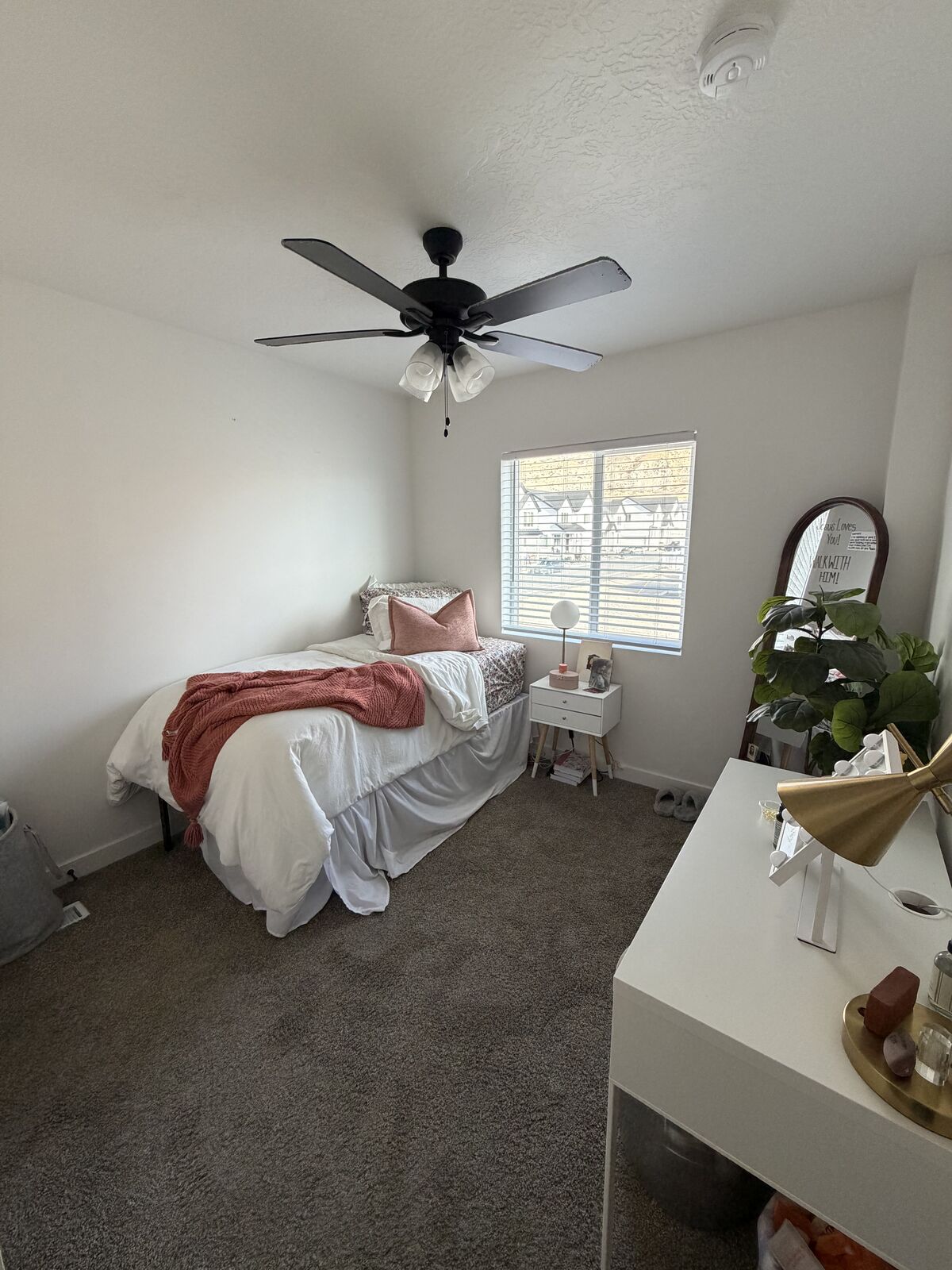 Private room available!!