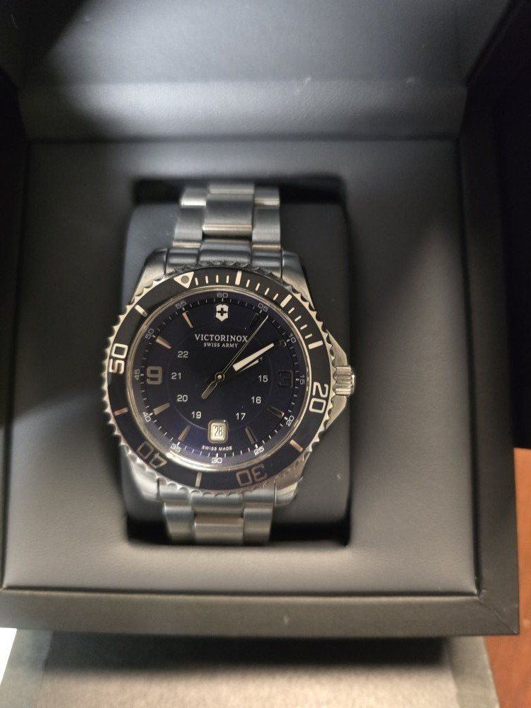 Victorinox Mens Watch