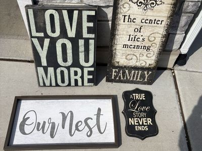 Wooden Wall Art Signs Set - Family & Love Theme Home Decor