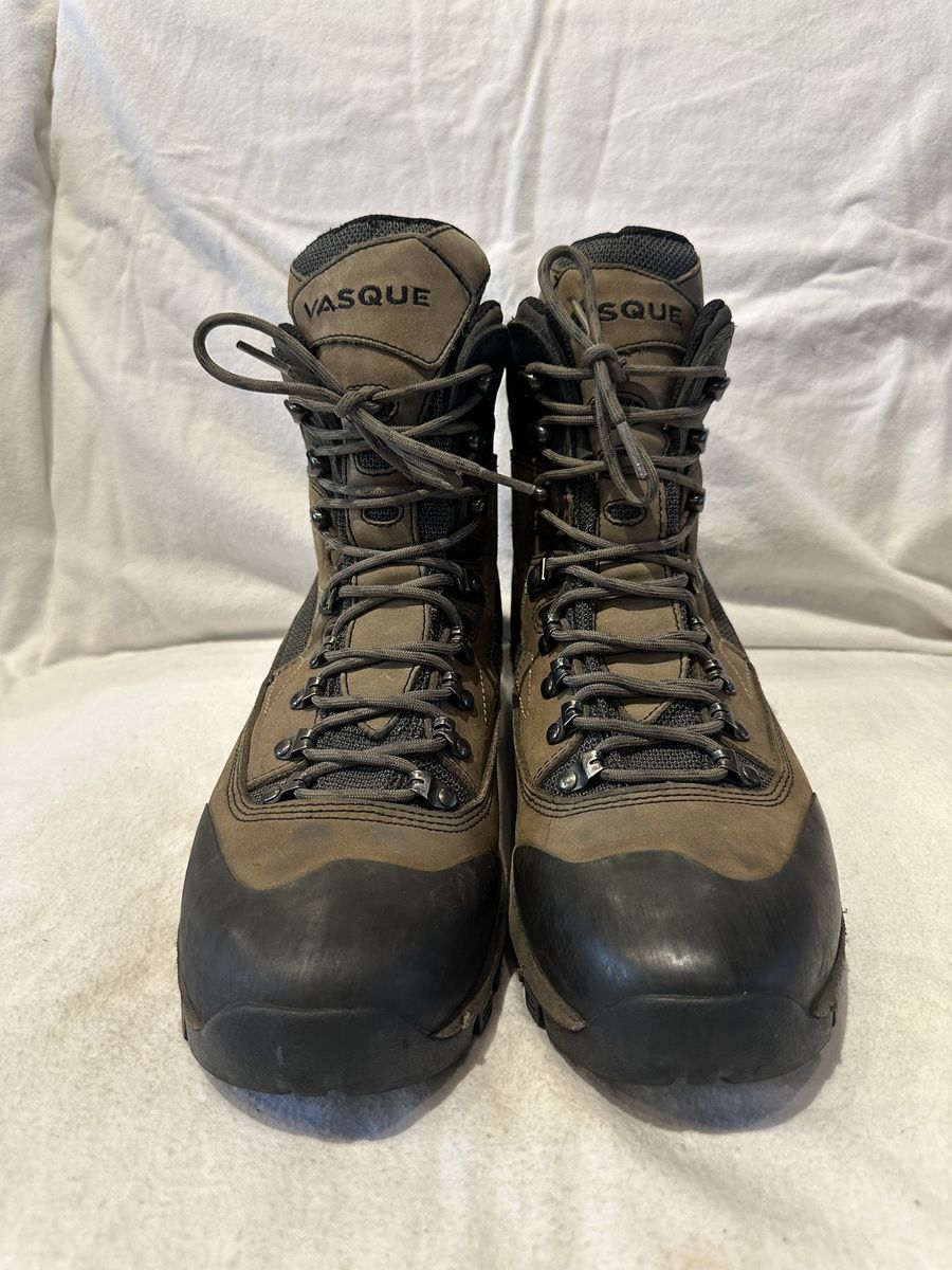 Vasque men’s size 11 brown/grey lightly used hiking boots