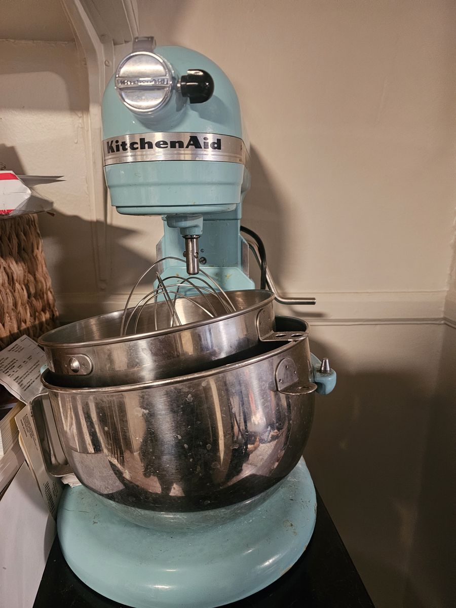 Kitchen aid mixer
