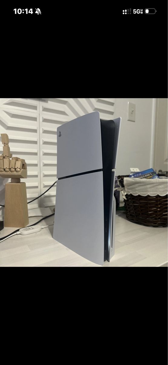 PlayStation 5 slim mw3 edition