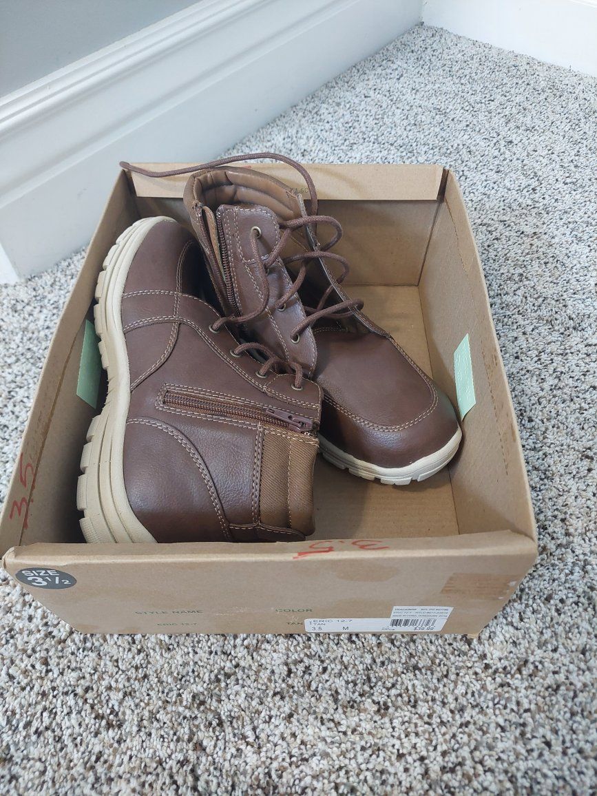 boy boots