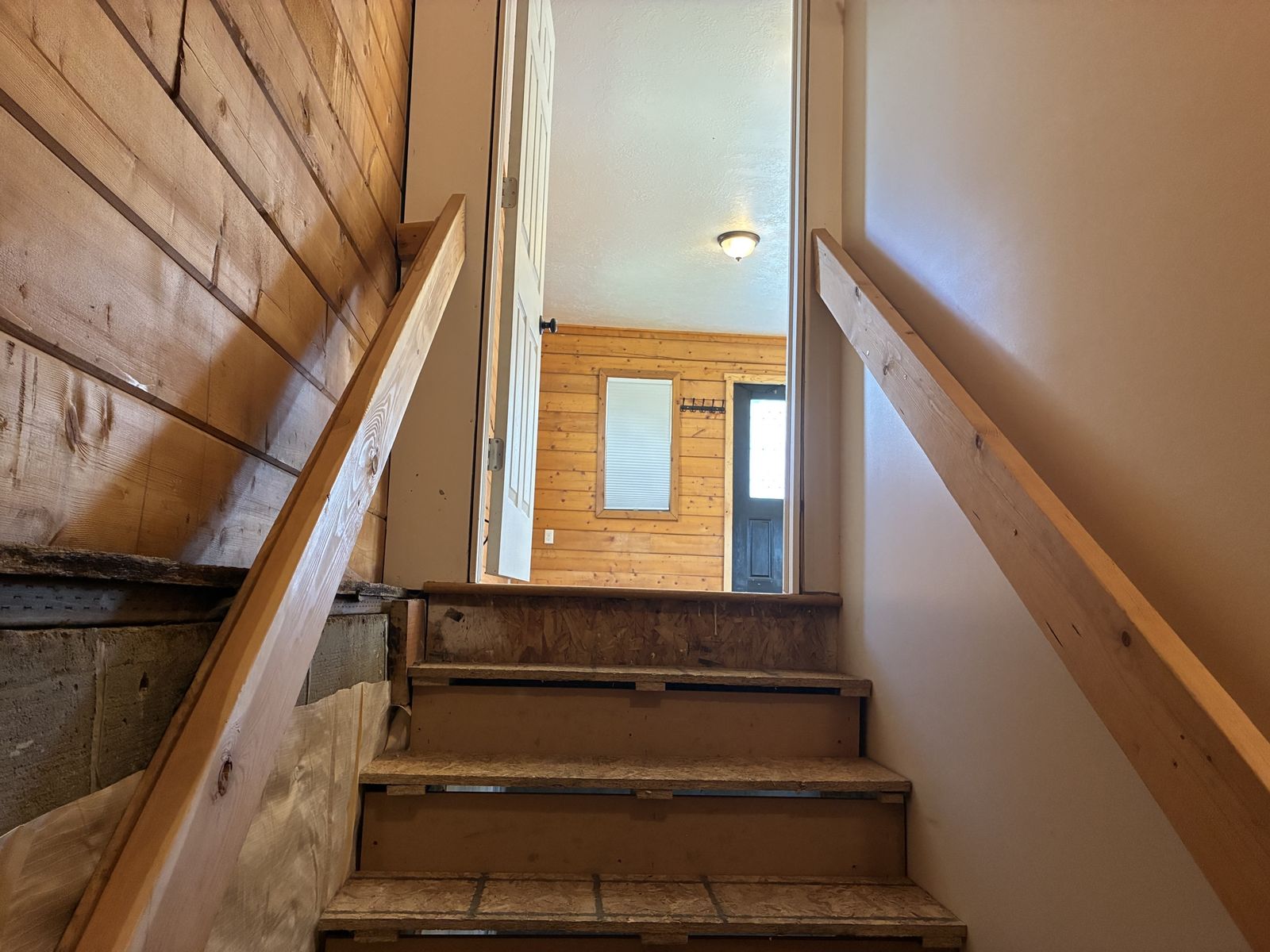 Main image 10