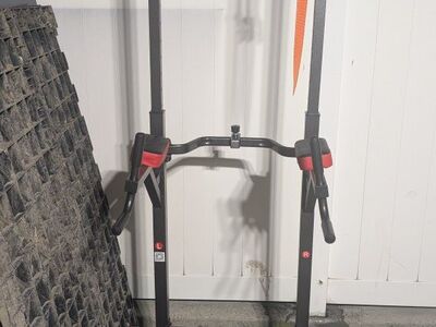 Pull up bar stand machine