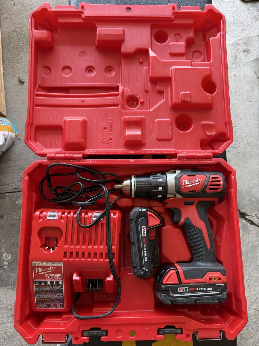 Milwaukee M18 Drill with Charger and Battery
