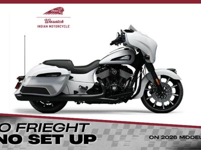 2025 Indian Motorcycle® Chieftain® PowerPlus Dark Horse® 112 w/PowerBand Ghost White Metallic Smoke