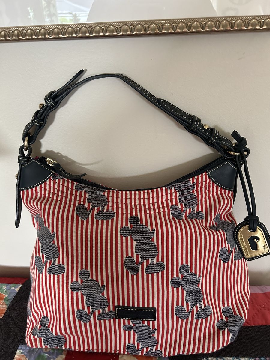 Dooney Bourke / Purse