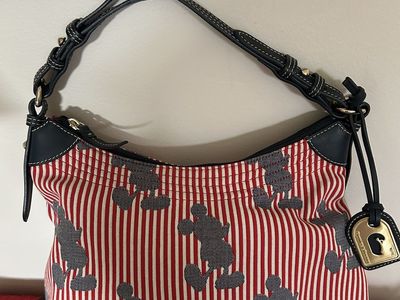 Dooney Bourke / Purse
