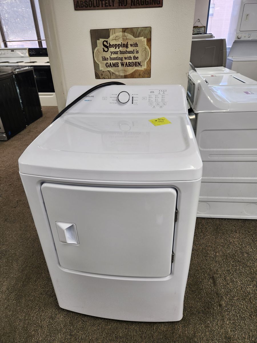 BRAND NEW! FRIGIDAIRE SENSOR TOPLOAD ELECTRIC DRYER!