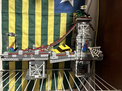 LEGO 76057 Spider-Man Bridge Battle Used w/ Replacement Green Goblin