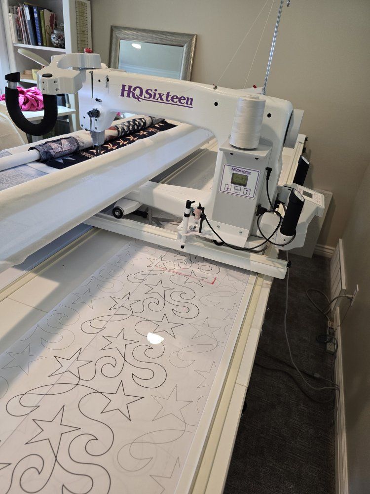 HQ Sixteen long arm quilter