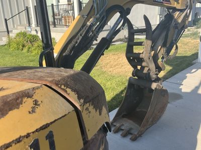 Caterpillar min ex