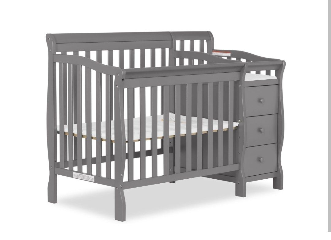 Dream on Me Jayden 4 in 1 Crib