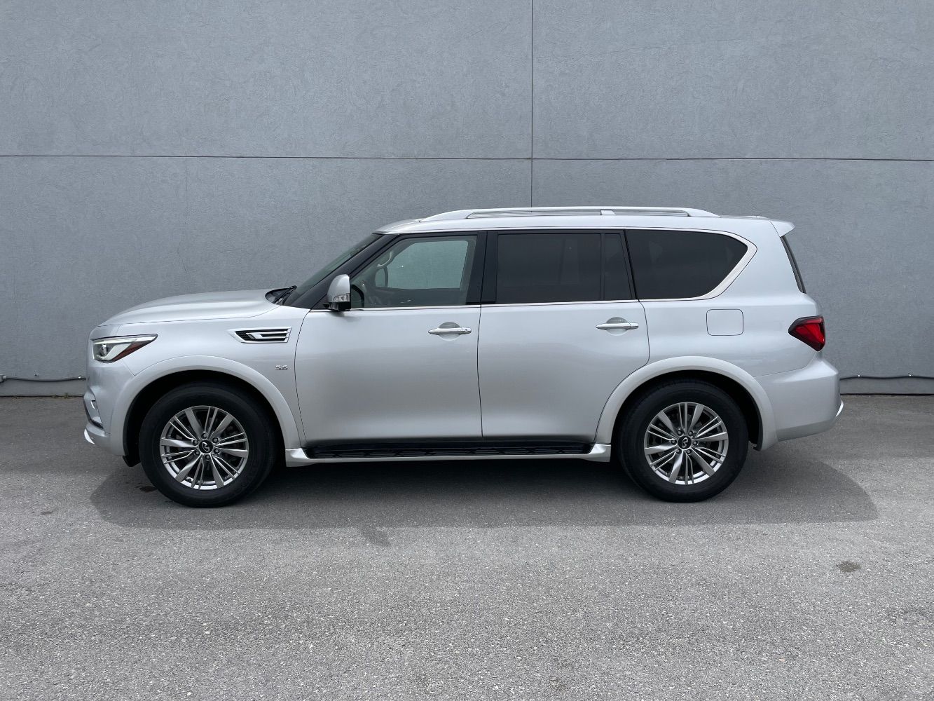 2018 Infiniti QX80 Base